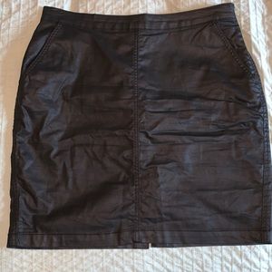 Banana Republic black pencil skirt (coated)